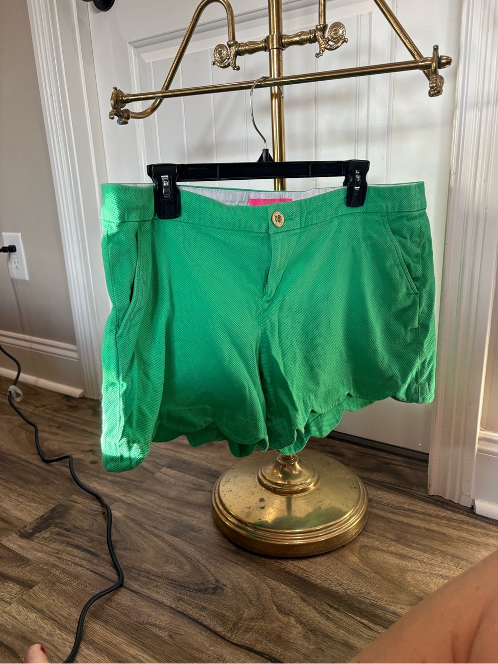 Lilly Pulitzer Bright Green Scallop Hem Shorts